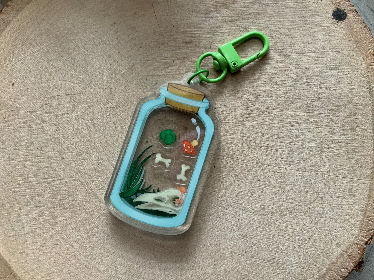 Terrarium shaker keychain